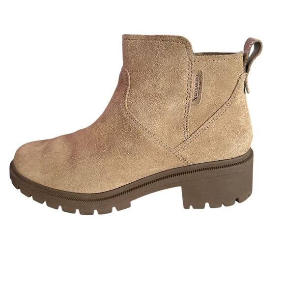 Koolaburra By UGG Women's Beige tan Suede Ankle Boots Size 9 lug sole waterproof - Picture 4 of 10